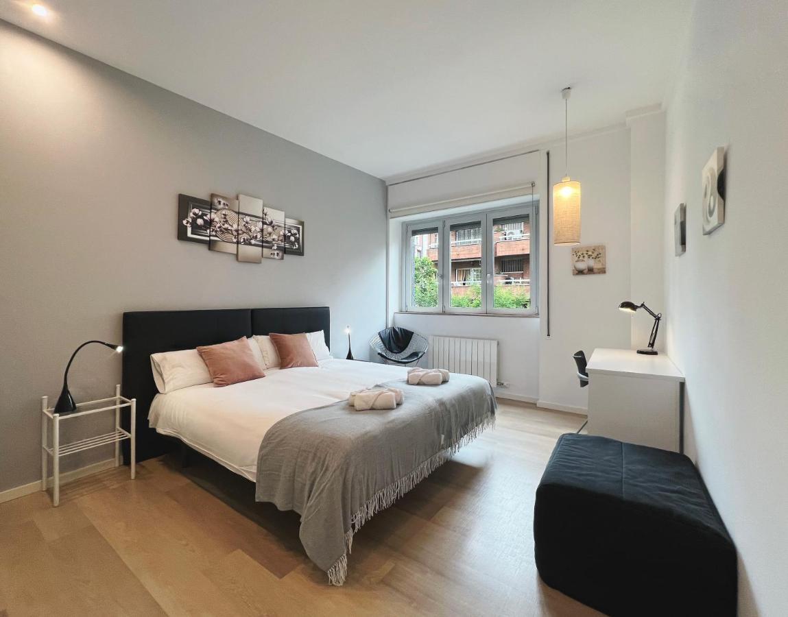 Stay U-Nique Apartments Sants Barcelona Kültér fotó