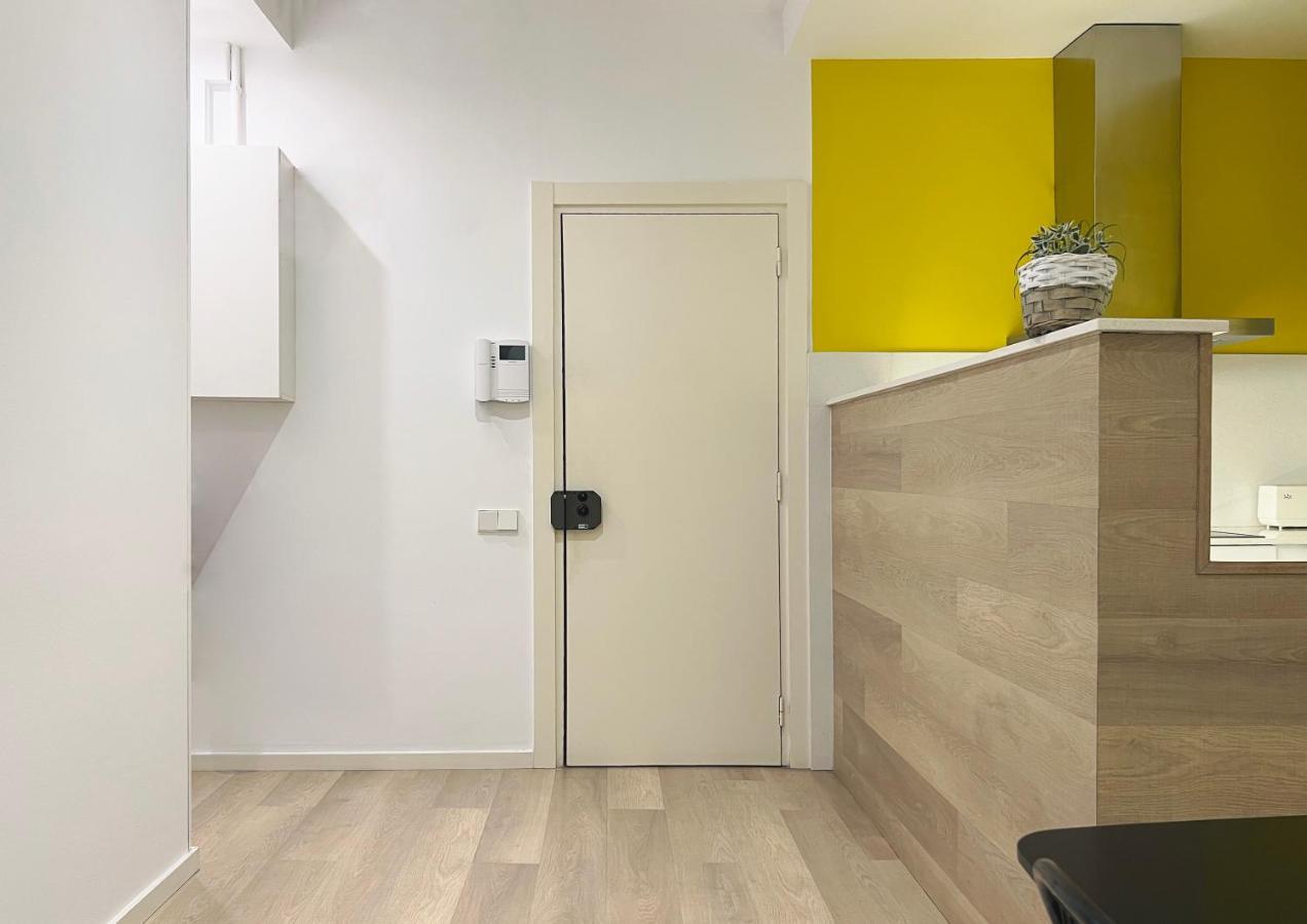 Stay U-Nique Apartments Sants Barcelona Kültér fotó